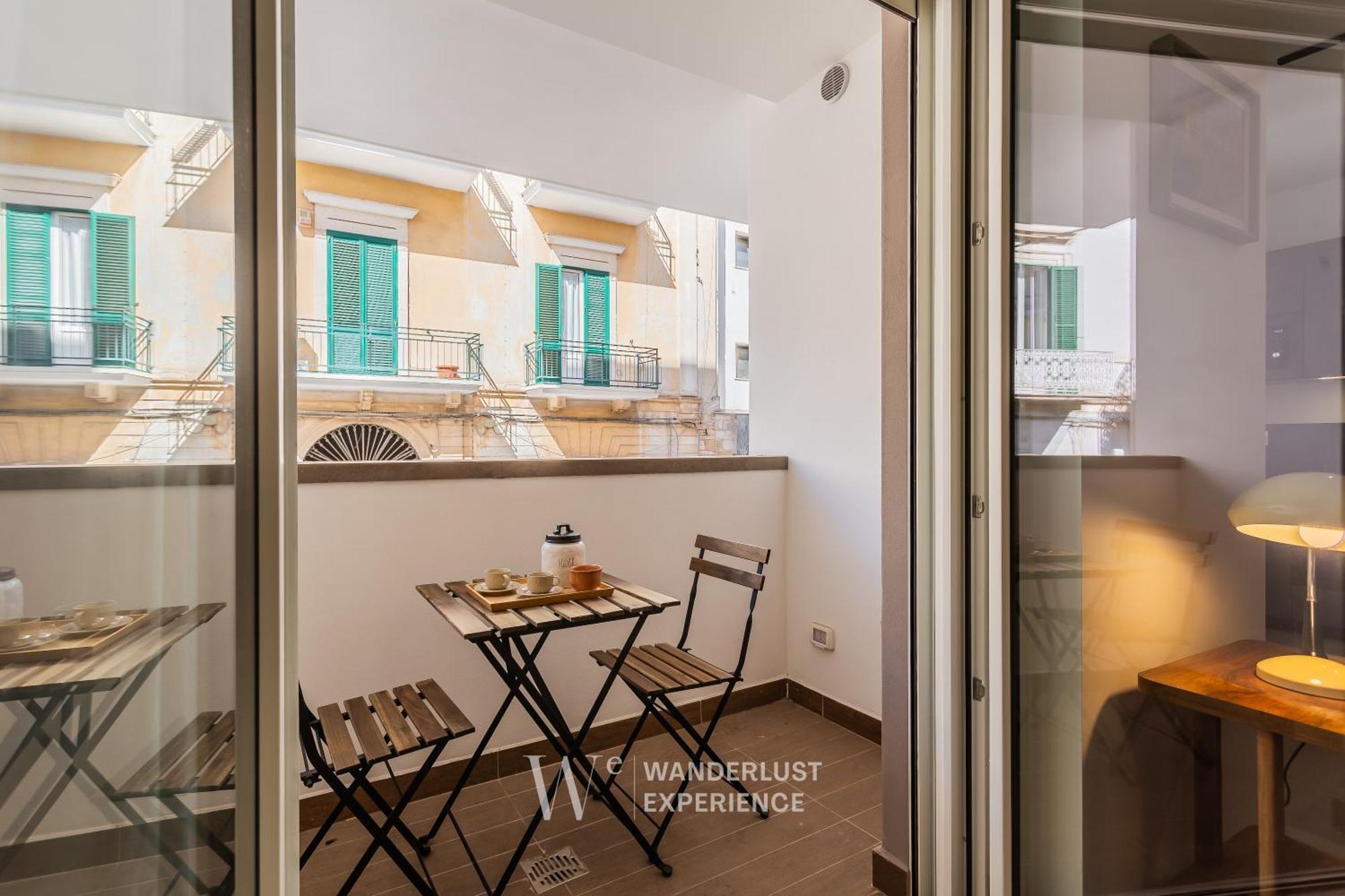 Wanderlust Experience Mood Apartment Bitonto Luaran gambar